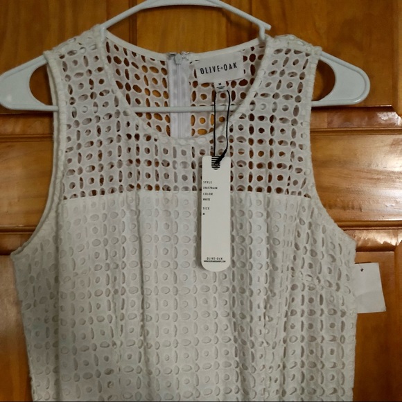 NWT Olive & Oak white eyelet skater fit sleeveless dress - Picture 3 of 4